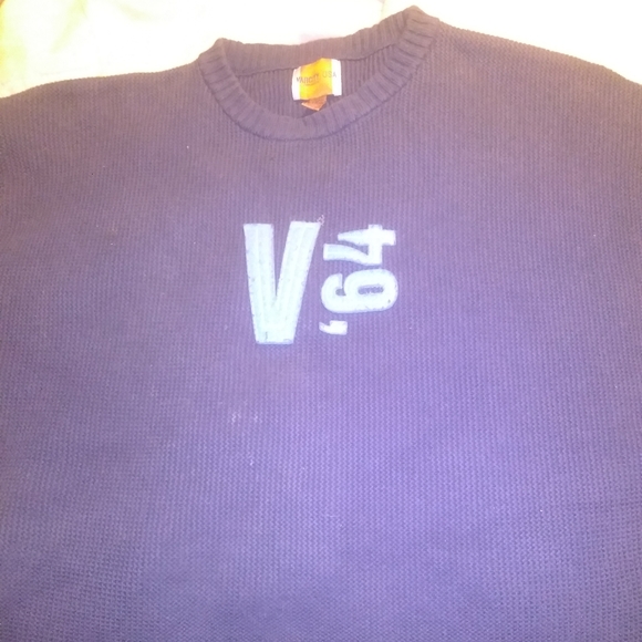 Sweater - Picture 2 of 3